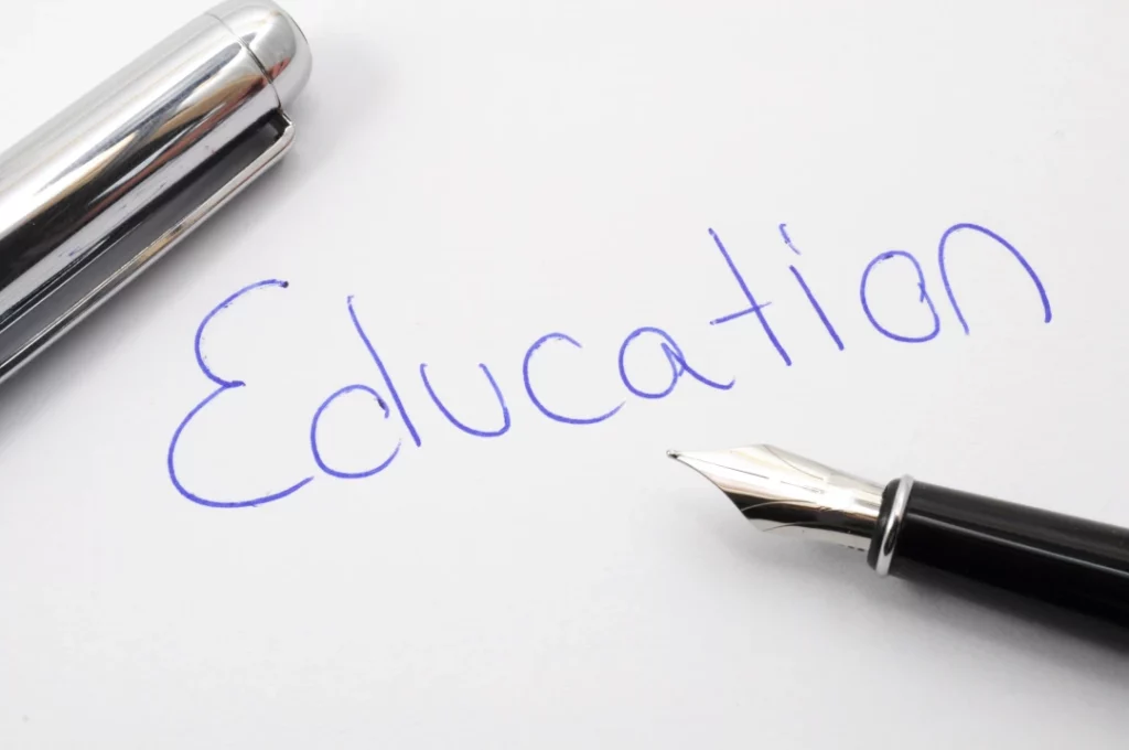 10 Contoh Hook Konten Edukasi yang Efektif untuk Menarik Perhatian Audiens